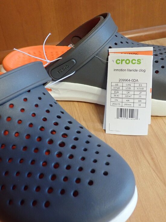 CROCS Men’s InMotion LiteRide Gray and Orange Clog Sandals Size 7